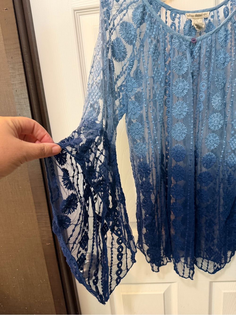 Boho Blue Ombre Embroidered Lace Sheer Bell Sleeve Top Indigo Thread Sz L - Picture 4 of 7